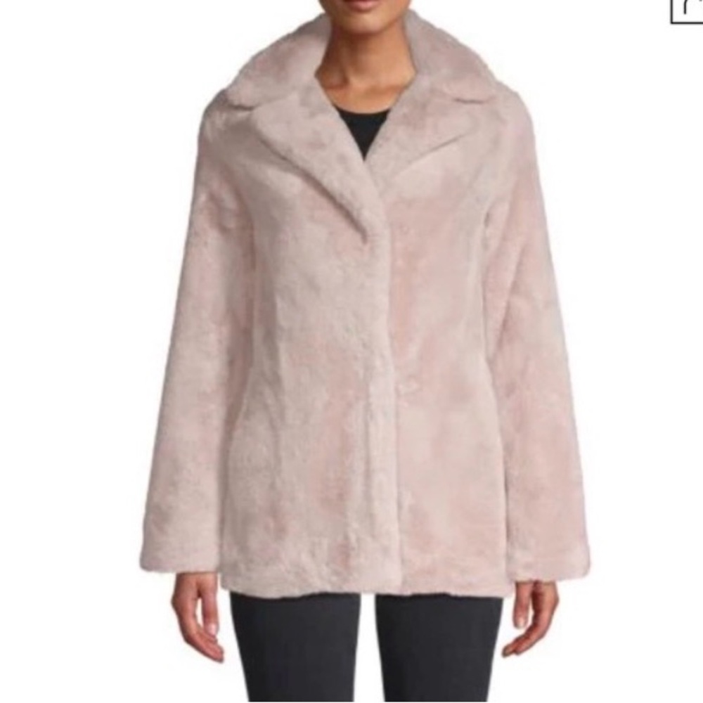 TAHARI violet faux fur coat in pale pink